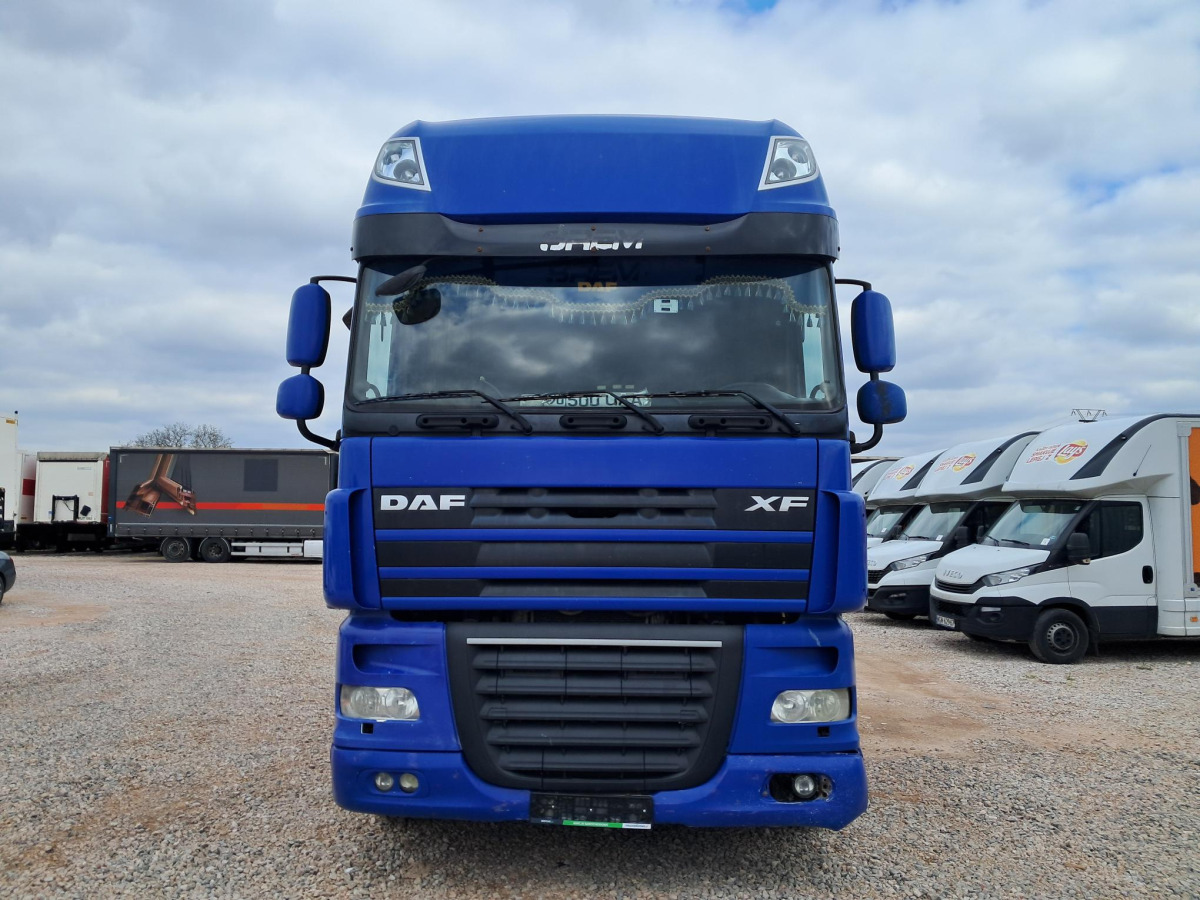 DAF XF CIĄGNIK SIODŁOWY - Tractor unit: picture 2 DAF XF CIĄGNIK SIODŁOWY - Tractor unit: picture 2