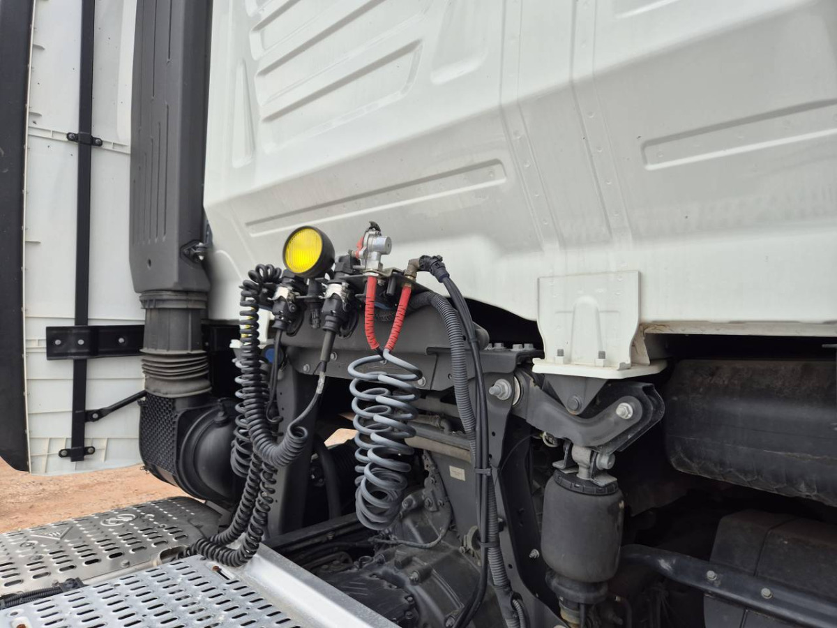 Tractor unit IVECO AS440ST/FP LT CIĄGNIK SIODŁOWY: picture 12