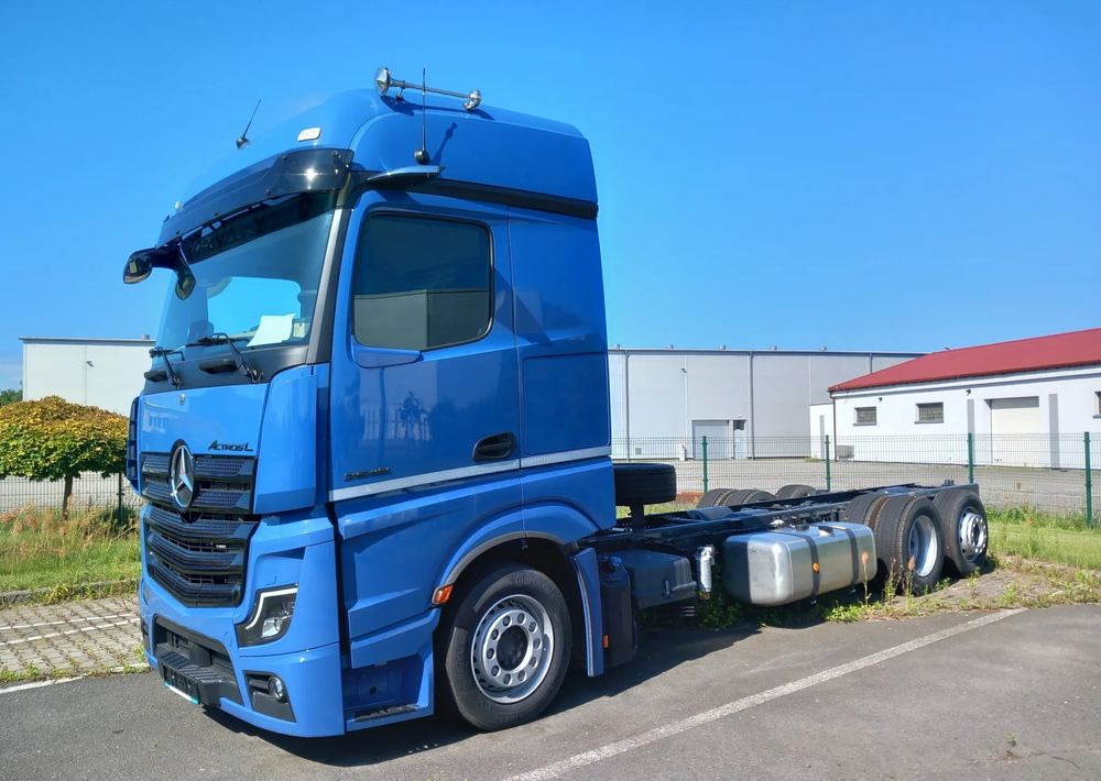 Mercedes-Benz Actros 2548 LnR - Cab chassis truck: picture 5 Mercedes-Benz Actros 2548 LnR - Cab chassis truck: picture 5