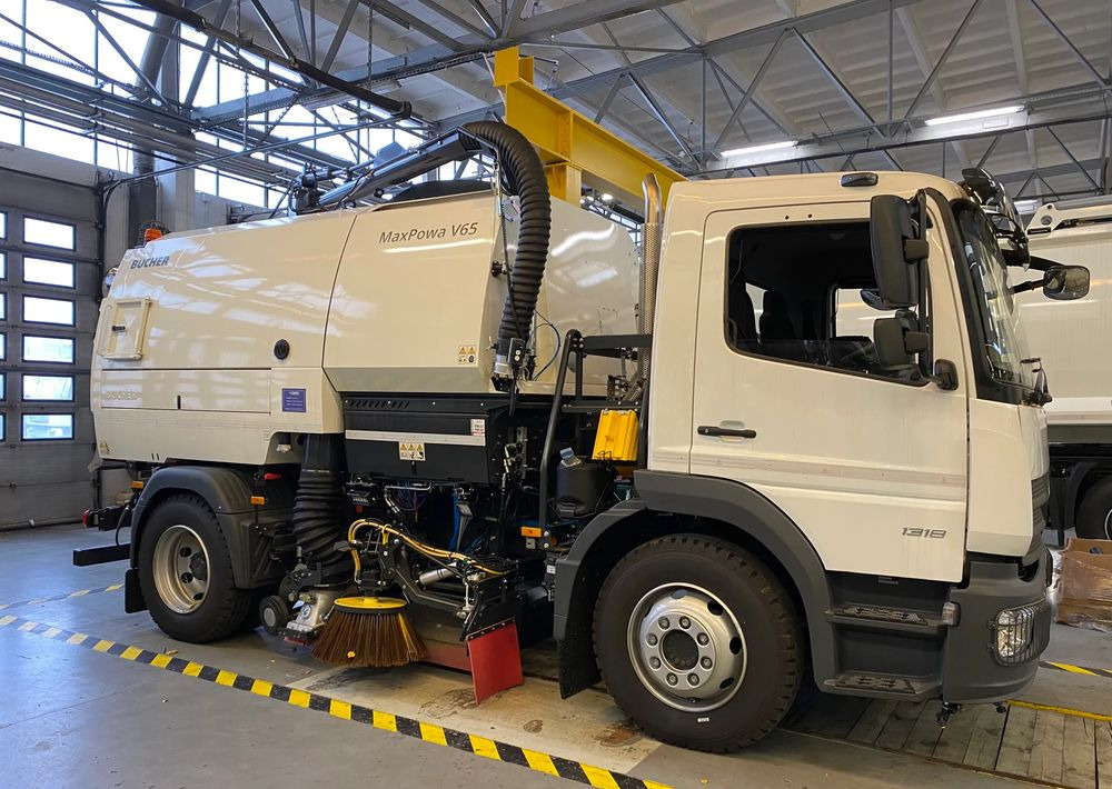 Mercedes-Benz Atego 1318 LKO Zamiatarka - Garbage truck: picture 2 Mercedes-Benz Atego 1318 LKO Zamiatarka - Garbage truck: picture 2