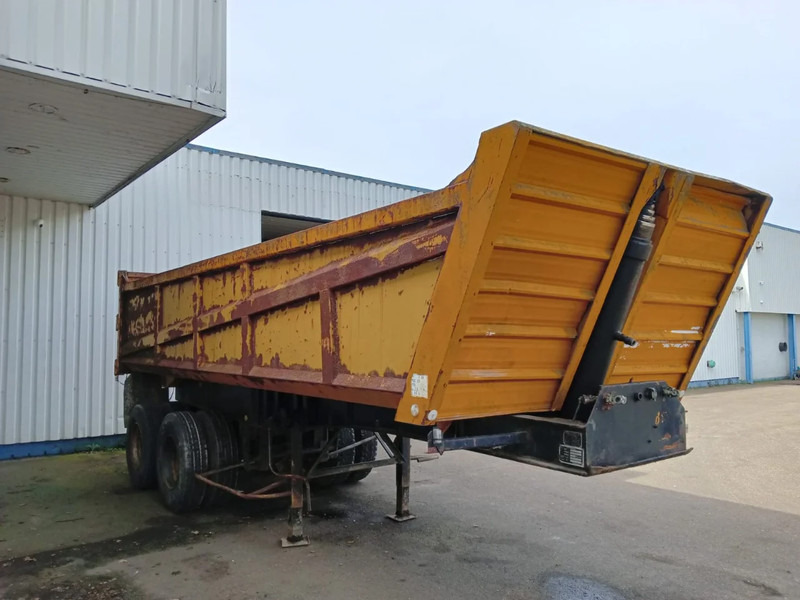 Fruehauf 2 Axle Steel Tipper, 8 tyres , Spring Suspension , Drum Brakes - Tipper semi-trailer: picture 4 Fruehauf 2 Axle Steel Tipper, 8 tyres , Spring Suspension , Drum Brakes - Tipper semi-trailer: picture 4