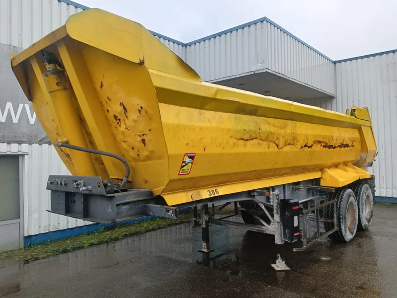 Fruehauf 2 Axle Steel Tipper , Spring Suspension , Drum Brakes - Tipper semi-trailer: picture 1 Fruehauf 2 Axle Steel Tipper , Spring Suspension , Drum Brakes - Tipper semi-trailer: picture 1