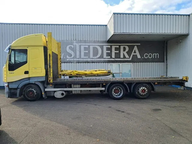 Iveco Stralis 430 , 6x2 , Manual Gearbox , Euro 3 - Curtainsider truck: picture 2 Iveco Stralis 430 , 6x2 , Manual Gearbox , Euro 3 - Curtainsider truck: picture 2