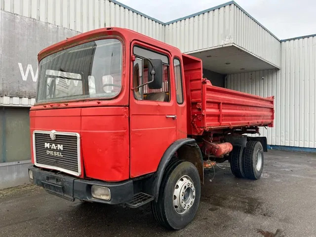 MAN 19 280 , Eaton Manual , 3 way tipper , Spring suspension - Tipper: picture 1 MAN 19 280 , Eaton Manual , 3 way tipper , Spring suspension - Tipper: picture 1
