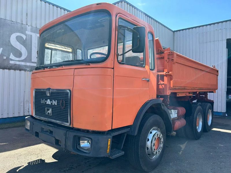 MAN 26.281, 6X4, Tipper, Spring Suspension , 362 engine and gearbox - Tipper: picture 1 MAN 26.281, 6X4, Tipper, Spring Suspension , 362 engine and gearbox - Tipper: picture 1