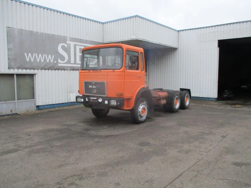 MAN 26-281 , 6x4 , Manual Eaton - Cab chassis truck: picture 1 MAN 26-281 , 6x4 , Manual Eaton - Cab chassis truck: picture 1