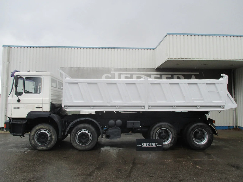 MAN 35-364 , Manual , 8x4 , 3 way tipper , Spring suspension - Tipper: picture 2 MAN 35-364 , Manual , 8x4 , 3 way tipper , Spring suspension - Tipper: picture 2