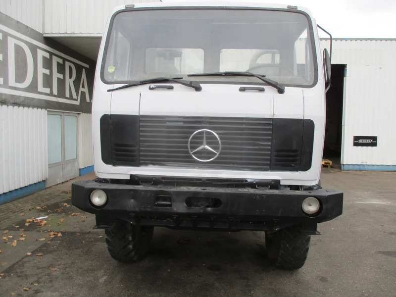Mercedes-Benz FAP 2026 , V8 , 6x6 , ZF Manual , Spring suspension , ex - Dropside/ Flatbed truck: picture 5 Mercedes-Benz FAP 2026 , V8 , 6x6 , ZF Manual , Spring suspension , ex - Dropside/ Flatbed truck: picture 5
