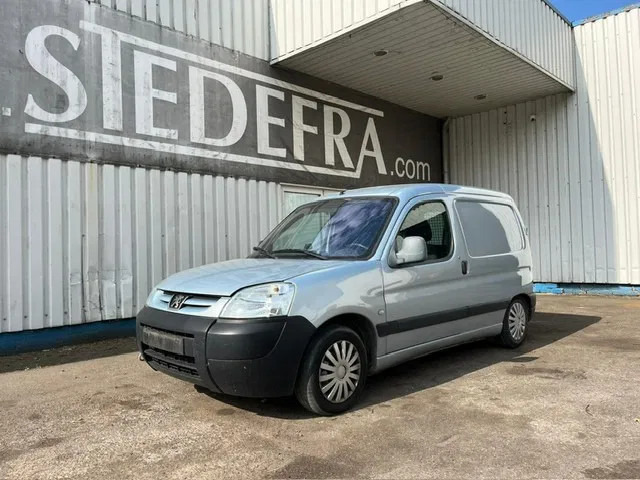 Peugeot Partner 1.9 D , Airco , Belgium Regestration - Small van: picture 1 Peugeot Partner 1.9 D , Airco , Belgium Regestration - Small van: picture 1