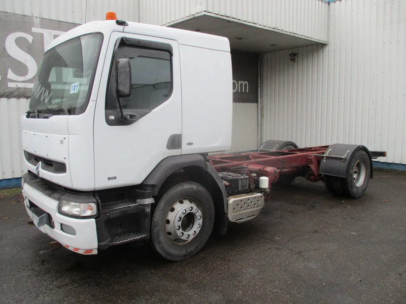 Renault Premium 250 , Manual pump and gearbox , Euro 2 - Cab chassis truck: picture 1 Renault Premium 250 , Manual pump and gearbox , Euro 2 - Cab chassis truck: picture 1