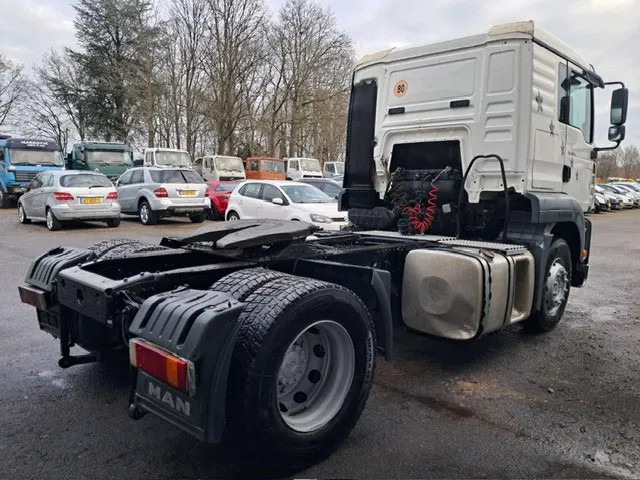 MAN TGA 410 / 18-413 , Euro 3 , Airco - Tractor unit: picture 3 MAN TGA 410 / 18-413 , Euro 3 , Airco - Tractor unit: picture 3