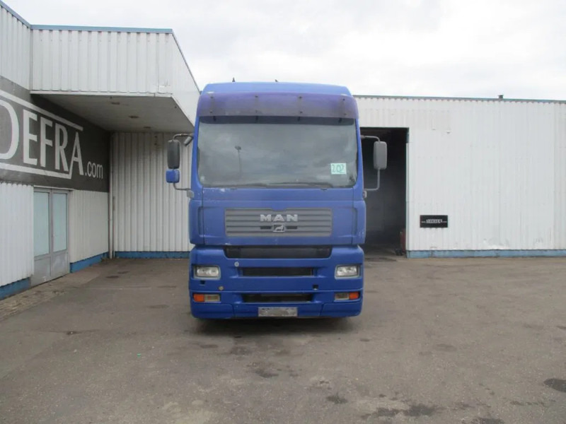 Tractor unit MAN TGA , FOR PARTS ONLY , NO ENGINE AND GEARBOX: picture 6