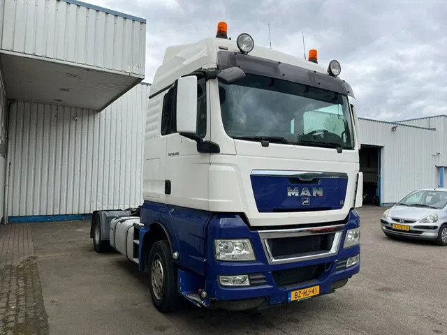 MAN TGX 18-400 , Euro 5 , NL truck - Tractor unit: picture 4 MAN TGX 18-400 , Euro 5 , NL truck - Tractor unit: picture 4