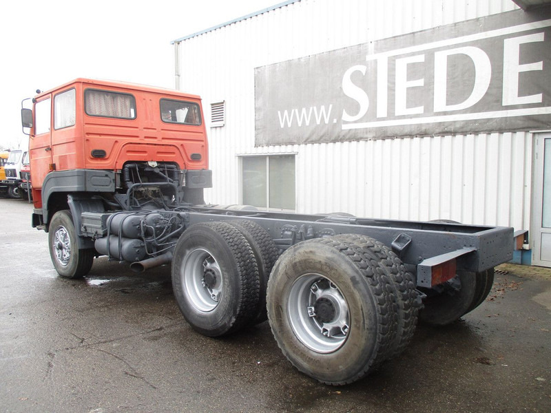 Volvo F7 , 6x4 , Manual , Euro 1 , Telma Retarder , Spring suspension - Cab chassis truck: picture 5 Volvo F7 , 6x4 , Manual , Euro 1 , Telma Retarder , Spring suspension - Cab chassis truck: picture 5