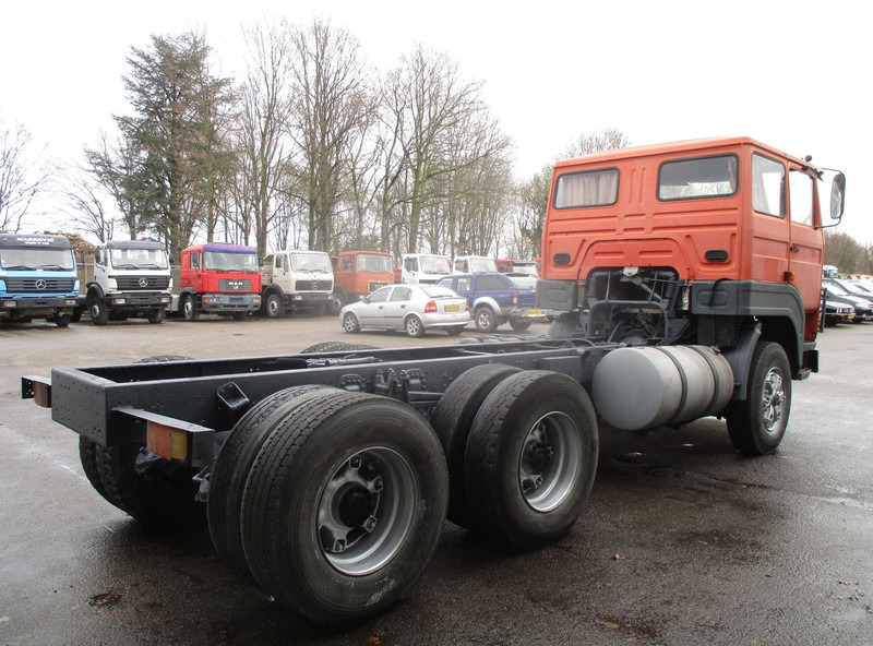 Volvo F7 , 6x4 , Manual , Euro 1 , Telma Retarder , Spring suspension - Cab chassis truck: picture 3 Volvo F7 , 6x4 , Manual , Euro 1 , Telma Retarder , Spring suspension - Cab chassis truck: picture 3