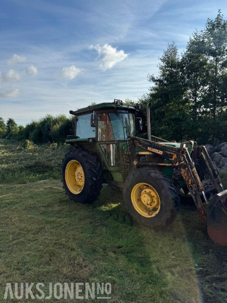 1982 John Deere 2040 m/frontlaster og skuff - REP.OBJEKT. - Farm tractor: picture 3 1982 John Deere 2040 m/frontlaster og skuff - REP.OBJEKT. - Farm tractor: picture 3