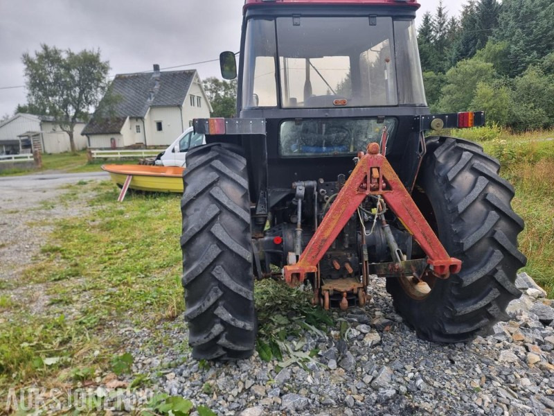 1990 CASE IH 956XL TRAKTOR snøfres 2 skuffer triangelfeste MVA FRI - Farm tractor: picture 4 1990 CASE IH 956XL TRAKTOR snøfres 2 skuffer triangelfeste MVA FRI - Farm tractor: picture 4