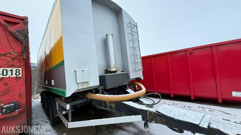 1996 ATKA RSP 24 trippelkjerre med Hillevåg tipp bulktank 6 kammers - Tank trailer: picture 2 1996 ATKA RSP 24 trippelkjerre med Hillevåg tipp bulktank 6 kammers - Tank trailer: picture 2
