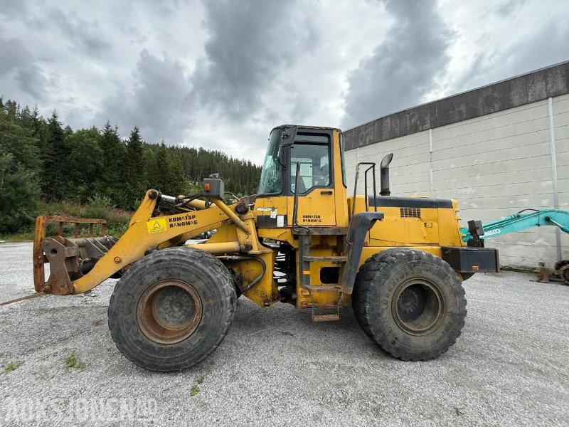 1997 Komatsu WA320-3H hjullaster - Wheel loader: picture 2 1997 Komatsu WA320-3H hjullaster - Wheel loader: picture 2