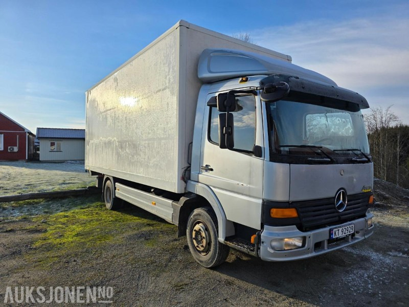 2001 Mercedes-Benz 817L/42 ATEGO SKAPBIL 36m³ MED LASTELEM - Box truck: picture 3 2001 Mercedes-Benz 817L/42 ATEGO SKAPBIL 36m³ MED LASTELEM - Box truck: picture 3