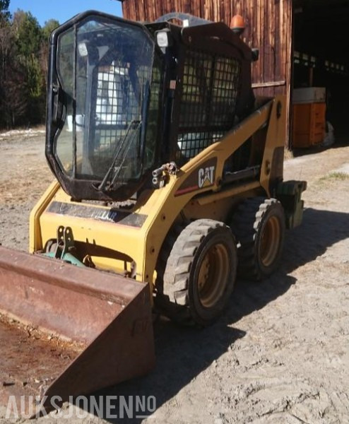 2002 Cat 216 kompaktlaster med motorvarmer - Skid steer loader: picture 2 2002 Cat 216 kompaktlaster med motorvarmer - Skid steer loader: picture 2