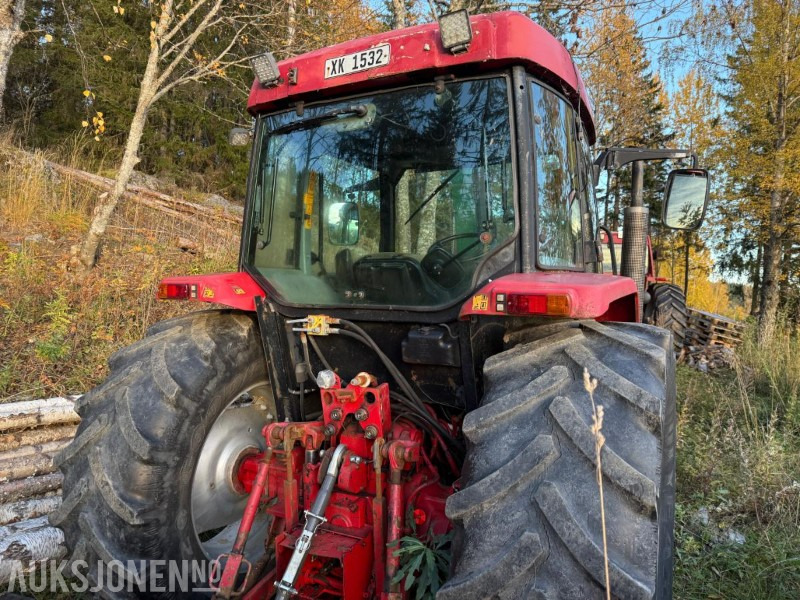 2002 McCormick C100 m/Fronthydraulikk - Farm tractor: picture 5 2002 McCormick C100 m/Fronthydraulikk - Farm tractor: picture 5