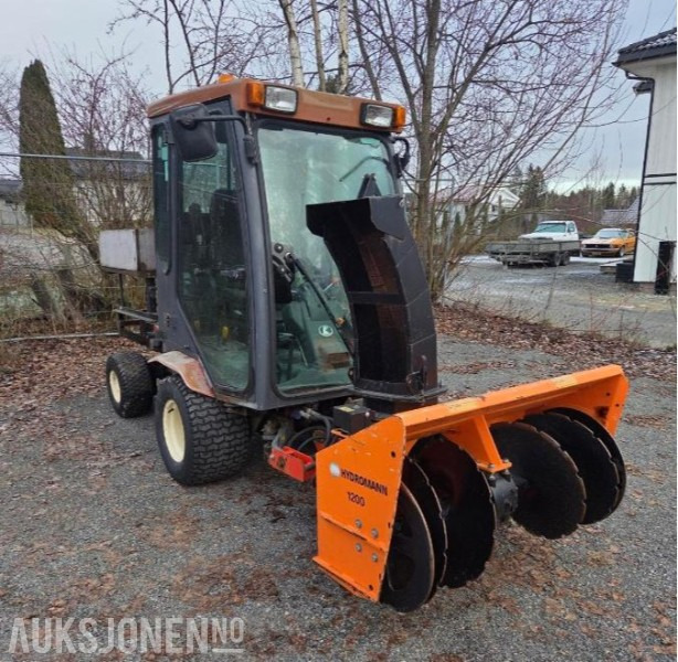 2003 Kubota F3060 med fres og klypepanne - mva fri - Construction equipment: picture 1 2003 Kubota F3060 med fres og klypepanne - mva fri - Construction equipment: picture 1