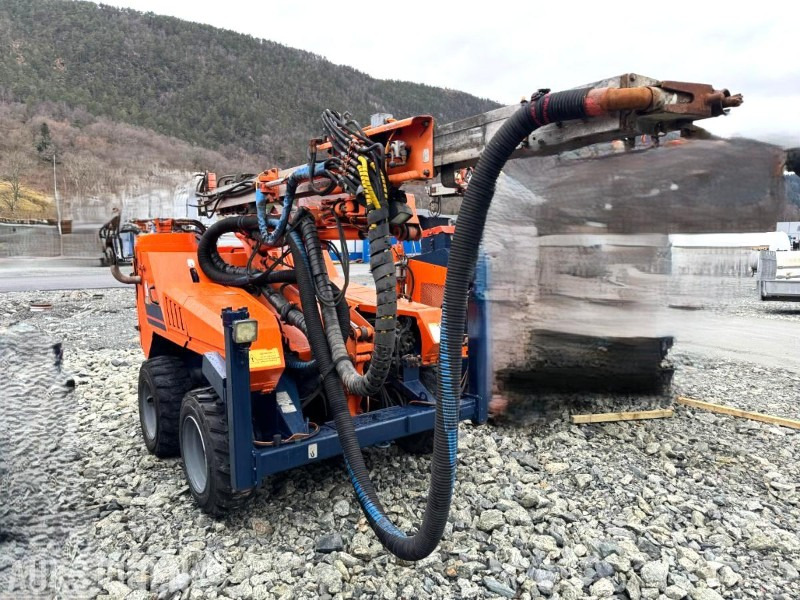 2003 Tamrock CMD120R - Borrigg - Nyrenovert - 3. mnd Garanti på Hammer - Timer: 3947 - Drilling rig: picture 3 2003 Tamrock CMD120R - Borrigg - Nyrenovert - 3. mnd Garanti på Hammer - Timer: 3947 - Drilling rig: picture 3