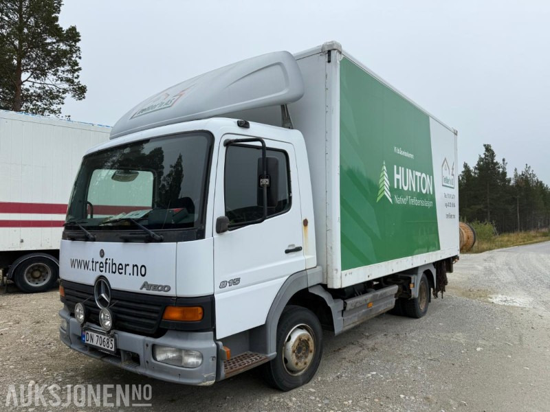 2004 Mercedes Benz Atego 815 C1 lett lastebil - Box truck: picture 1 2004 Mercedes Benz Atego 815 C1 lett lastebil - Box truck: picture 1