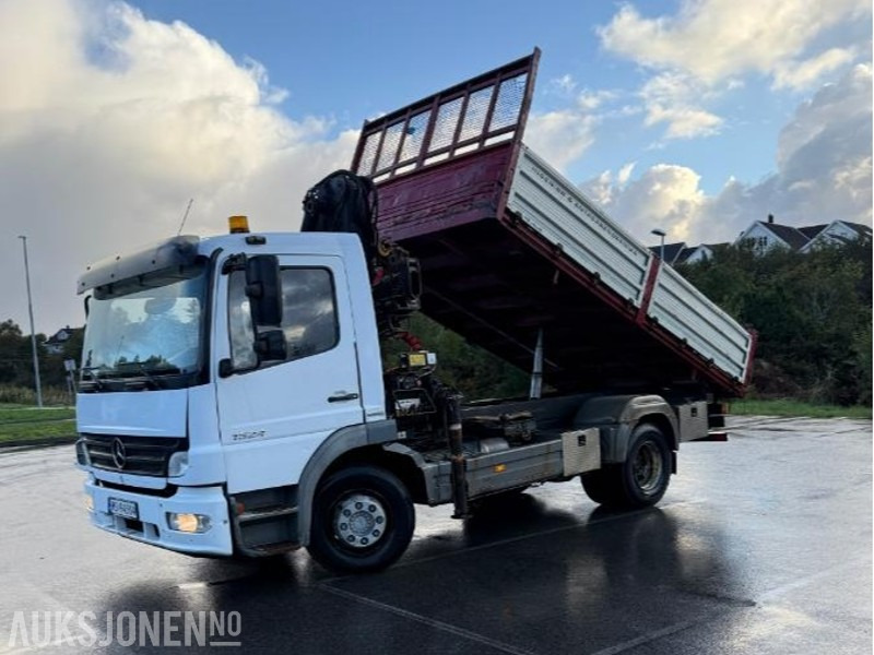 2006 Mercedes-Benz 1524 ATEGO II TYPE 1 med kran og treveis tipp eu ok til 05.2026 - Tipper: picture 4 2006 Mercedes-Benz 1524 ATEGO II TYPE 1 med kran og treveis tipp eu ok til 05.2026 - Tipper: picture 4