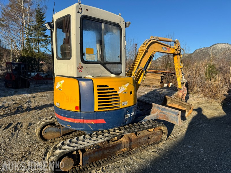 2007 IHI 35NX2 GRAVEMANSKIN MED 2 SKUFFER OG MASKINHENGER TIL TRAKTOR - Mini excavator: picture 3 2007 IHI 35NX2 GRAVEMANSKIN MED 2 SKUFFER OG MASKINHENGER TIL TRAKTOR - Mini excavator: picture 3