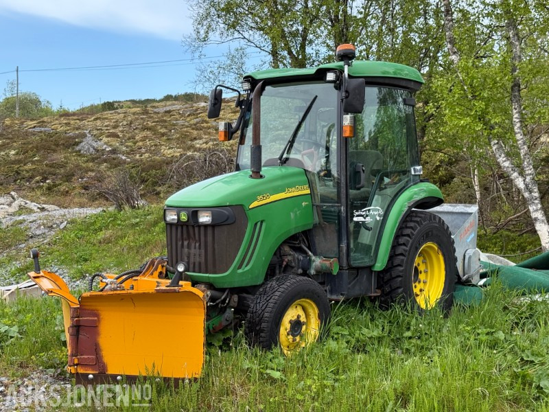 2007 John Deere 3520 - Frontlaster - MYE UTSTYR! - Farm tractor: picture 1 2007 John Deere 3520 - Frontlaster - MYE UTSTYR! - Farm tractor: picture 1