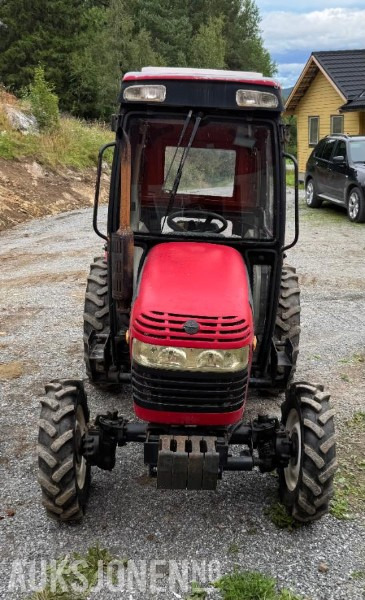 2008 Jinma 254 traktor 4x4 Diesel med snøfres, klettskuffe(fast) og triangelfeste - Kun 655,2 timer - Farm tractor: picture 2 2008 Jinma 254 traktor 4x4 Diesel med snøfres, klettskuffe(fast) og triangelfeste - Kun 655,2 timer - Farm tractor: picture 2