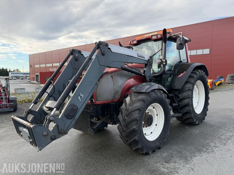 2008 Valtra T-180 Traktor med frontlaster / 1362 timer - Farm tractor: picture 1 2008 Valtra T-180 Traktor med frontlaster / 1362 timer - Farm tractor: picture 1