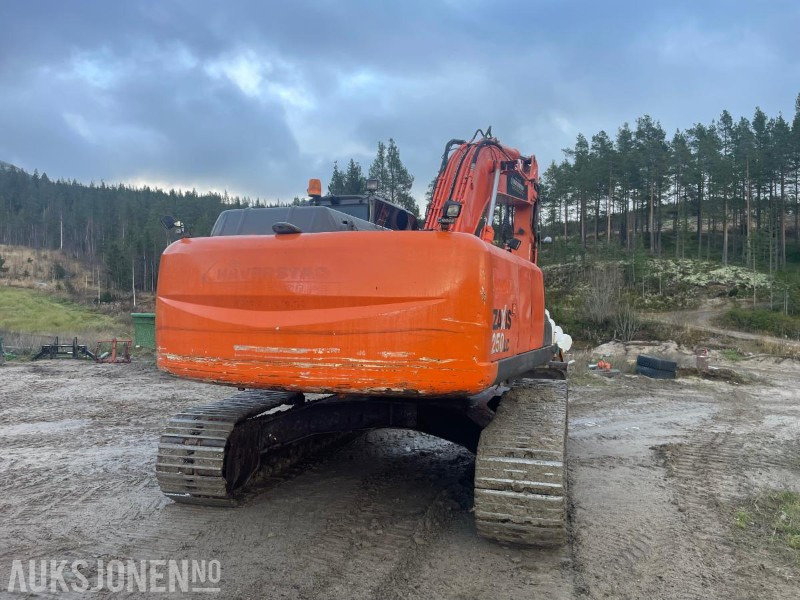 2010 Gravemaskin - Hitachi 250 LC - Excavator: picture 4 2010 Gravemaskin - Hitachi 250 LC - Excavator: picture 4