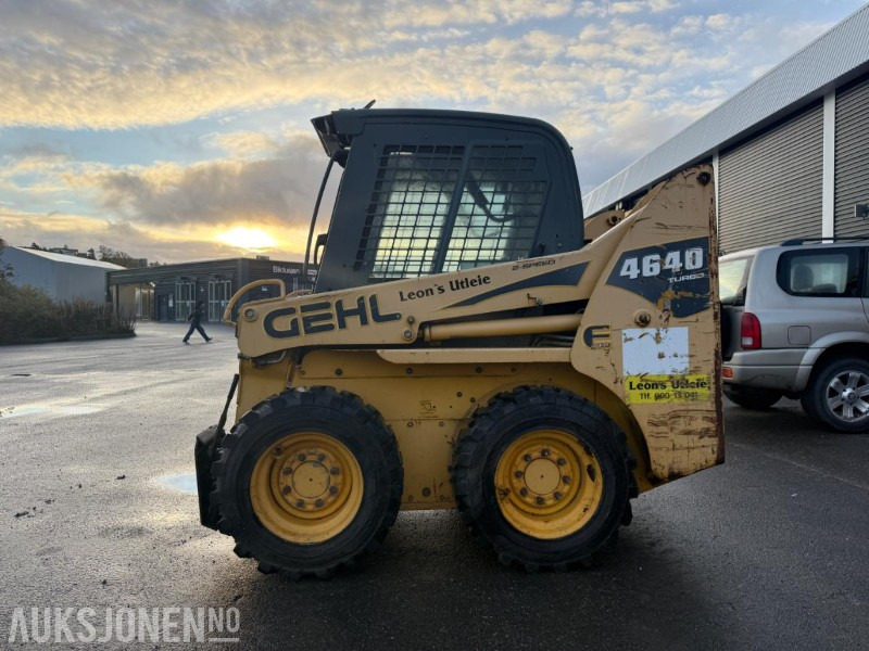 2011 Gehl 4640 TURBO KOMPAKTLASTER PALLEGAFFEL SKUFF FEIEKOST SERVICEHISTORIKK. - Skid steer loader: picture 3 2011 Gehl 4640 TURBO KOMPAKTLASTER PALLEGAFFEL SKUFF FEIEKOST SERVICEHISTORIKK. - Skid steer loader: picture 3
