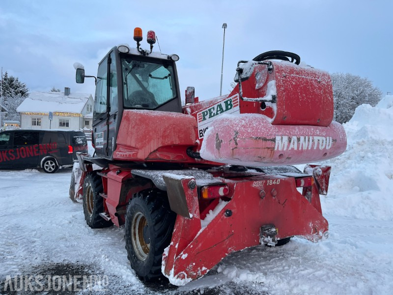 2011 Manitou Easy MRT 1840 Teleskoptruck med sving på hytte, 7368 timer - Telescopic handler: picture 5 2011 Manitou Easy MRT 1840 Teleskoptruck med sving på hytte, 7368 timer - Telescopic handler: picture 5