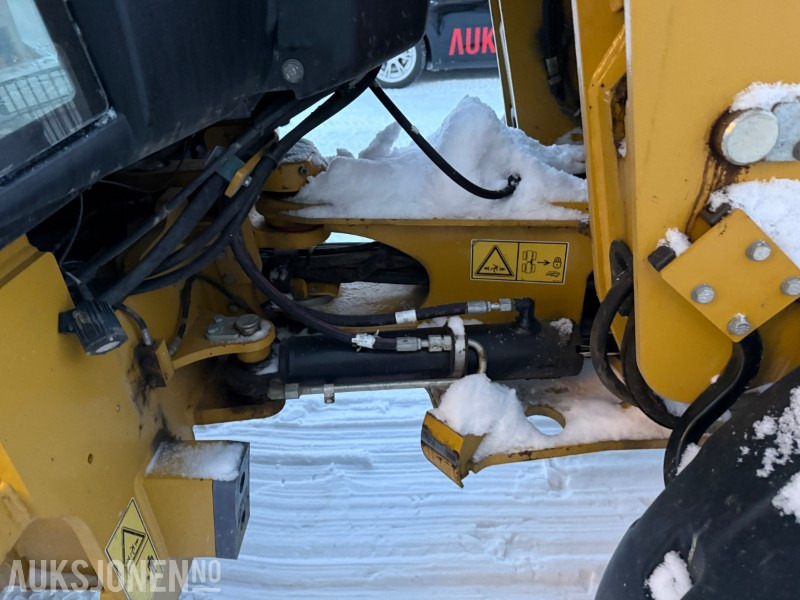 Wheel loader 2012 Cat 907H2 - Planeringsskuffe - Pallegaffler - 3646T: picture 23 Wheel loader 2012 Cat 907H2 - Planeringsskuffe - Pallegaffler - 3646T: picture 23