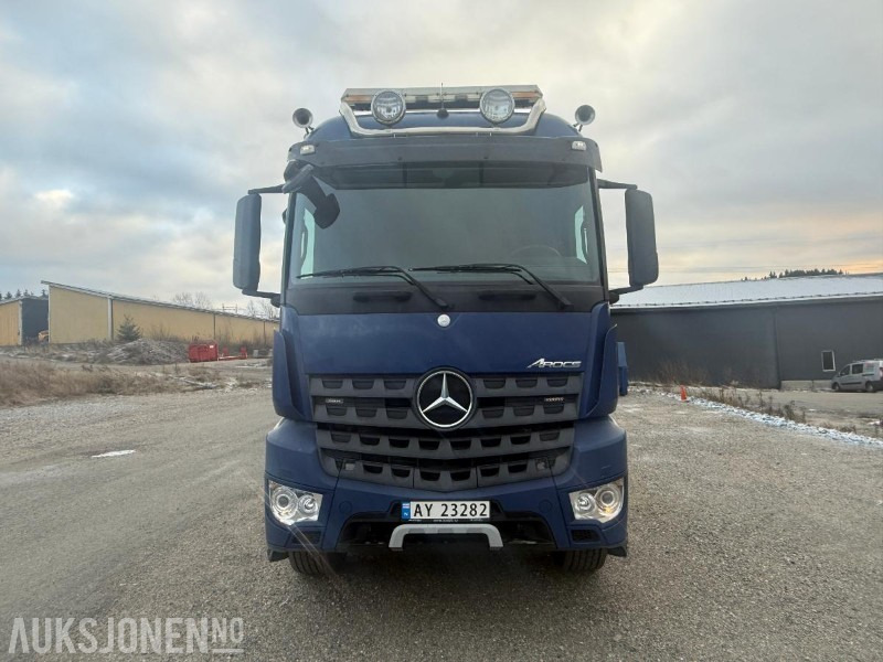 2014 Mercedes-Benz Arocs KROKBIL M/DUMPERKASSE EURO 6 SERVICEHISTORIKK NYLIG EU-GODKJENT 510HK - Hook lift truck: picture 3 2014 Mercedes-Benz Arocs KROKBIL M/DUMPERKASSE EURO 6 SERVICEHISTORIKK NYLIG EU-GODKJENT 510HK - Hook lift truck: picture 3