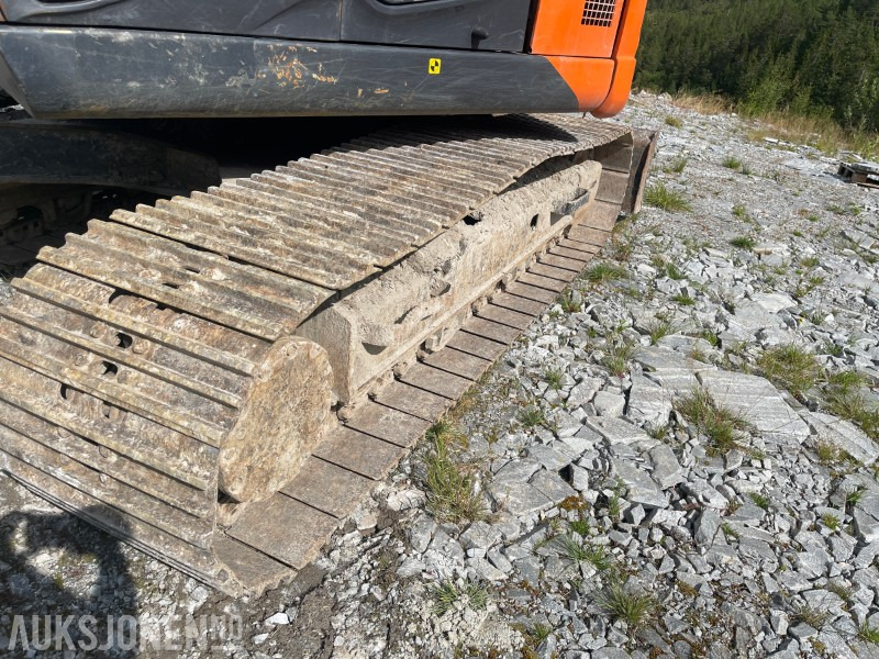 2015 Hitachi Zaxis 135US-5B-Leveres med graveskuffe+pusseskuffe og Rototilt - Excavator: picture 5 2015 Hitachi Zaxis 135US-5B-Leveres med graveskuffe+pusseskuffe og Rototilt - Excavator: picture 5