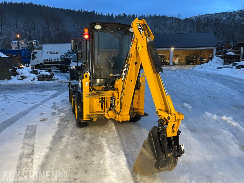 2016 JCB 1CX - Kompakt spakestyrt traktorgraver, med frontlaster og graveaggregat - Backhoe loader: picture 5 2016 JCB 1CX - Kompakt spakestyrt traktorgraver, med frontlaster og graveaggregat - Backhoe loader: picture 5