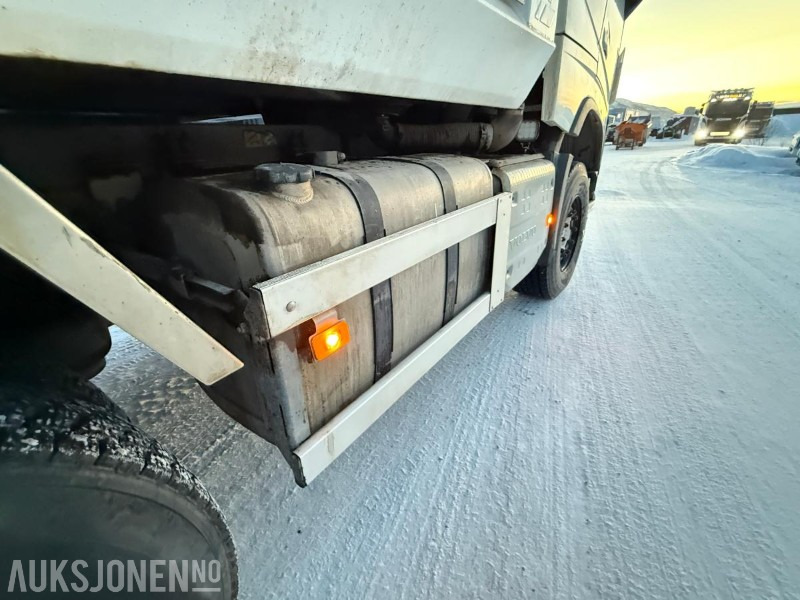 Tipper 2016 Volvo FH540 6X4 Brøyterigget tippbil - NY EU - Tandem - VBG - NAV.R - 335152KM: picture 17 Tipper 2016 Volvo FH540 6X4 Brøyterigget tippbil - NY EU - Tandem - VBG - NAV.R - 335152KM: picture 17