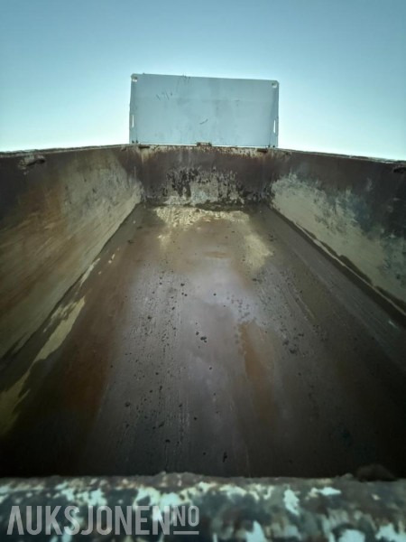 Tipper 2016 Volvo FH540 6X4 Brøyterigget tippbil - NY EU - Tandem - VBG - NAV.R - 335152KM: picture 29 Tipper 2016 Volvo FH540 6X4 Brøyterigget tippbil - NY EU - Tandem - VBG - NAV.R - 335152KM: picture 29