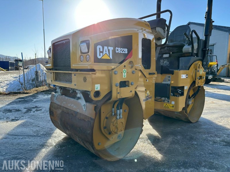 2017 CAT CB22B VIBRO VALS - 1678 Timer - Roller: picture 1 2017 CAT CB22B VIBRO VALS - 1678 Timer - Roller: picture 1
