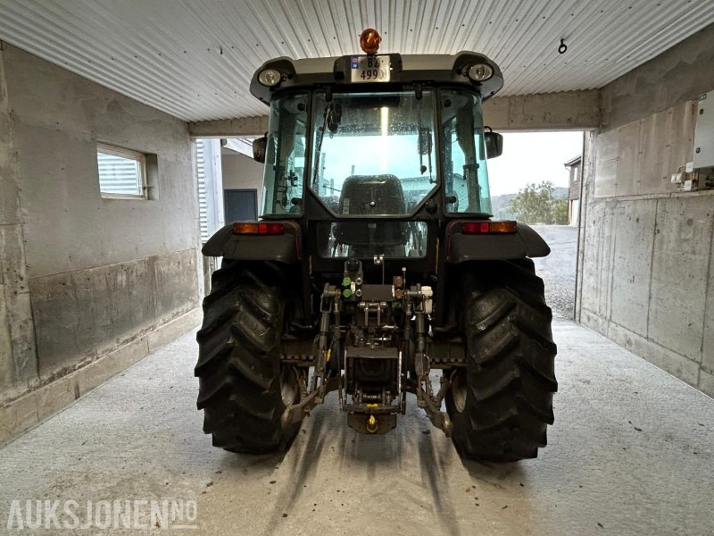2017 Massey Ferguson 3640 - Farm tractor: picture 4 2017 Massey Ferguson 3640 - Farm tractor: picture 4