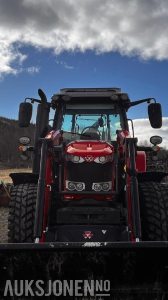 2017 Massey Ferguson 6714 S Dyna VT * Eu Godkjent * 2503 Timer * - Farm tractor: picture 5 2017 Massey Ferguson 6714 S Dyna VT * Eu Godkjent * 2503 Timer * - Farm tractor: picture 5