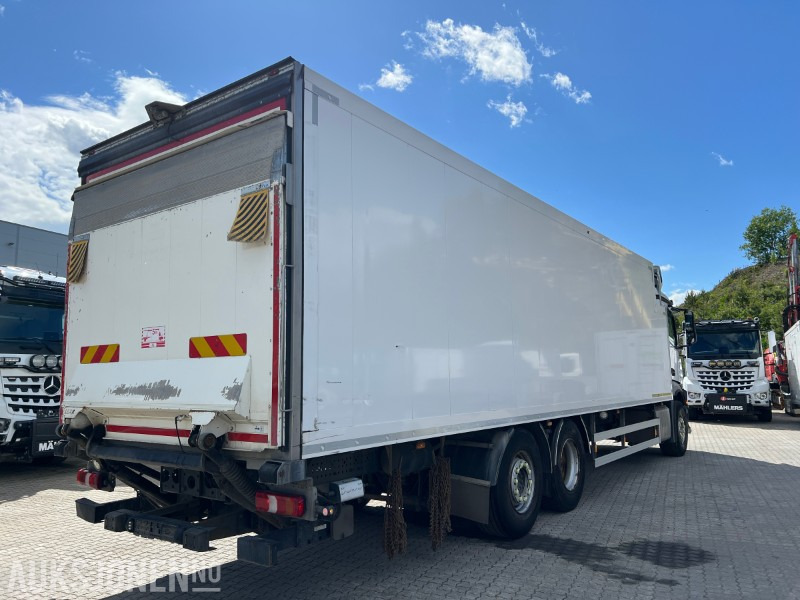 2018 Mercedes-Benz Antos 2545 skapbil med kjøleaggregat, baklem, lav km, DAB, Automat - Box truck: picture 5 2018 Mercedes-Benz Antos 2545 skapbil med kjøleaggregat, baklem, lav km, DAB, Automat - Box truck: picture 5