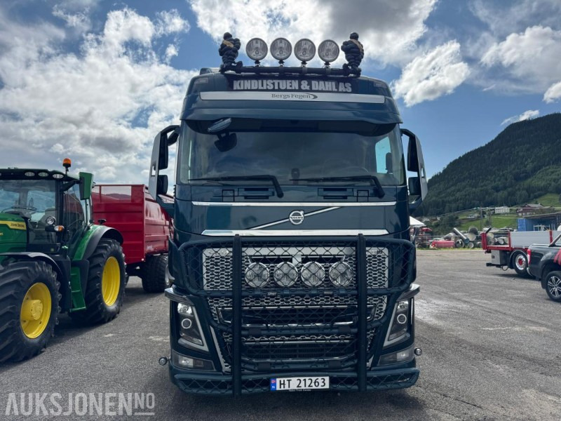 2018 Volvo FH16 8X4 Euro6 komplett tømmerbil med kran og henger. - Timber truck: picture 2 2018 Volvo FH16 8X4 Euro6 komplett tømmerbil med kran og henger. - Timber truck: picture 2