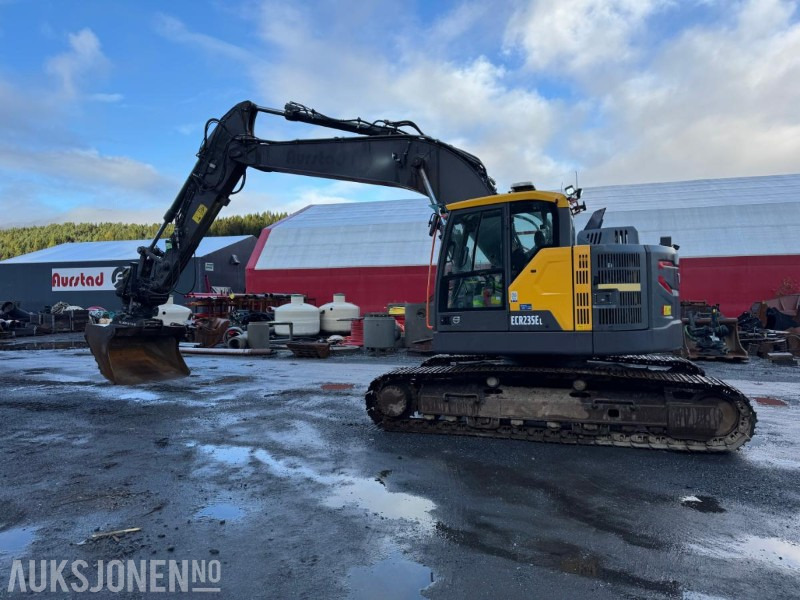 2020 Volvo ECR 235EL Gravemaskin - S70 feste - Pusskuffe - Sentralsmøring - bunkringspumpe - Tiltrotator - Pusskuffe - Sertifisert - Excavator: picture 1 2020 Volvo ECR 235EL Gravemaskin - S70 feste - Pusskuffe - Sentralsmøring - bunkringspumpe - Tiltrotator - Pusskuffe - Sertifisert - Excavator: picture 1
