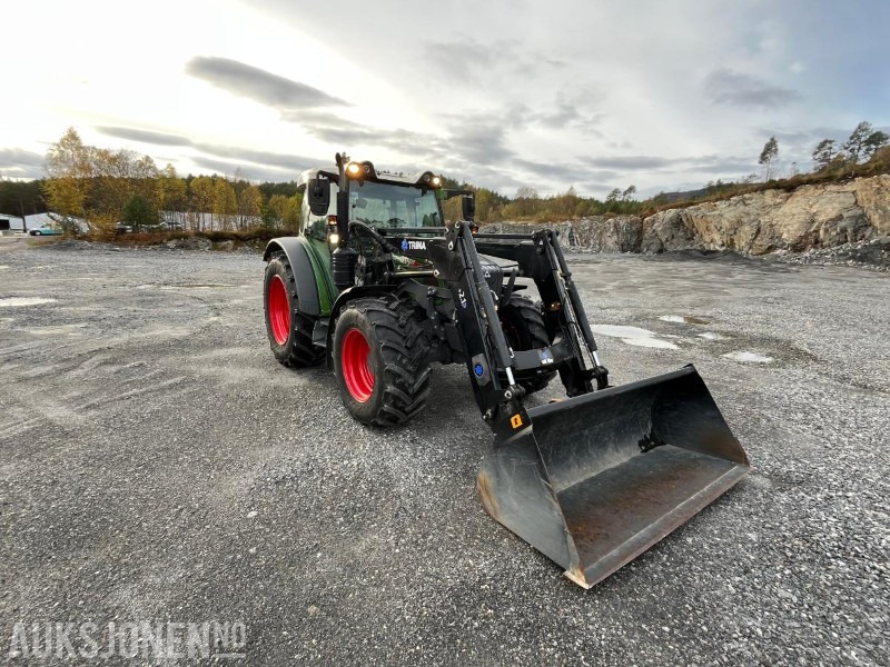 2021 Fendt 211 Vario med Trima frontlaster, hydraulisk toppstag, triangel og skuffe - Farm tractor: picture 4 2021 Fendt 211 Vario med Trima frontlaster, hydraulisk toppstag, triangel og skuffe - Farm tractor: picture 4